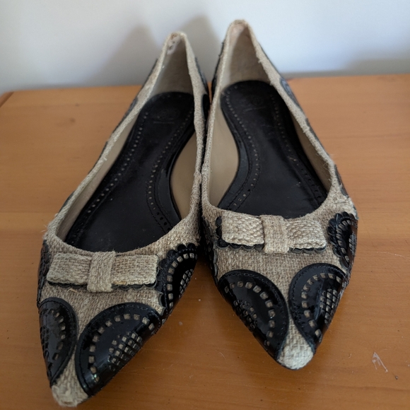 Tory Burch Shoes - Elegant Black and Tan Women's Flats